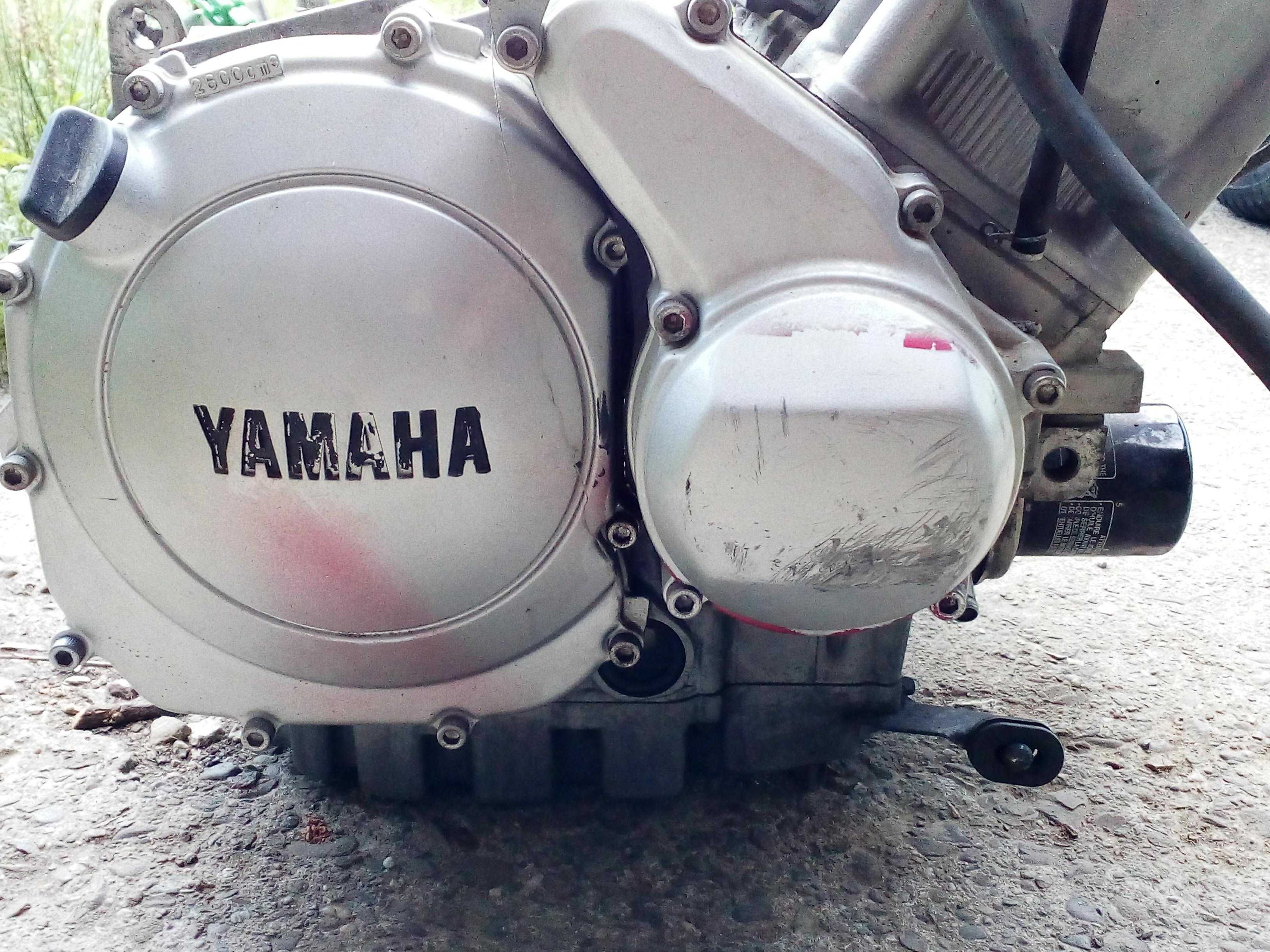 Yamaha yzf 600 thundercat skrzynia biegów sprzęgło dekiel pokrywa