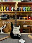 Gitara elektryczna Fender Stratocaster Squier Mini - do nauki