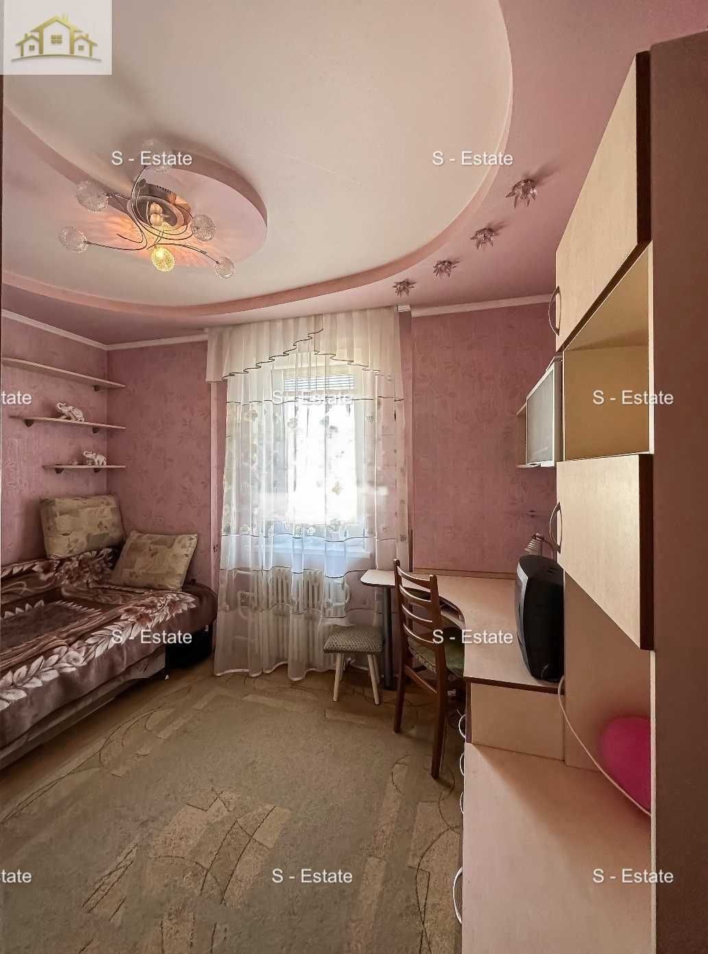 Продам 3 ком. кв на Холодной Горе, кирпич. 74м2