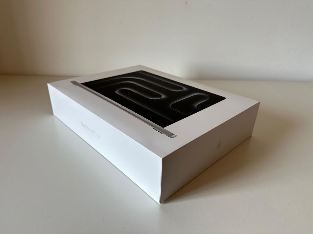 Macbook Pro 14” M3 Max 36GB Ram 1TB SSD | Novo, selado