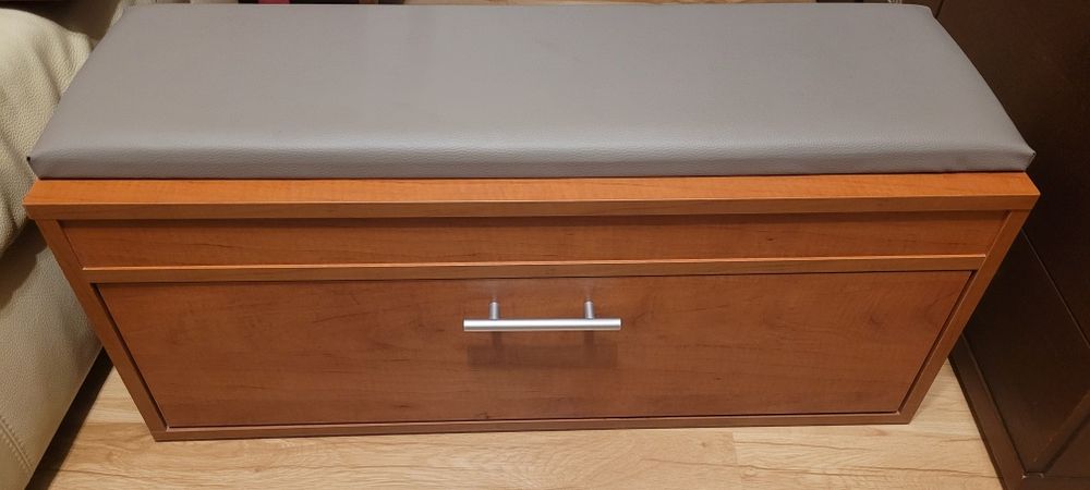 Szafka na buty z siedziskiem