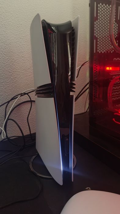 Vendo PS5 pro em excelente estado com caixa original