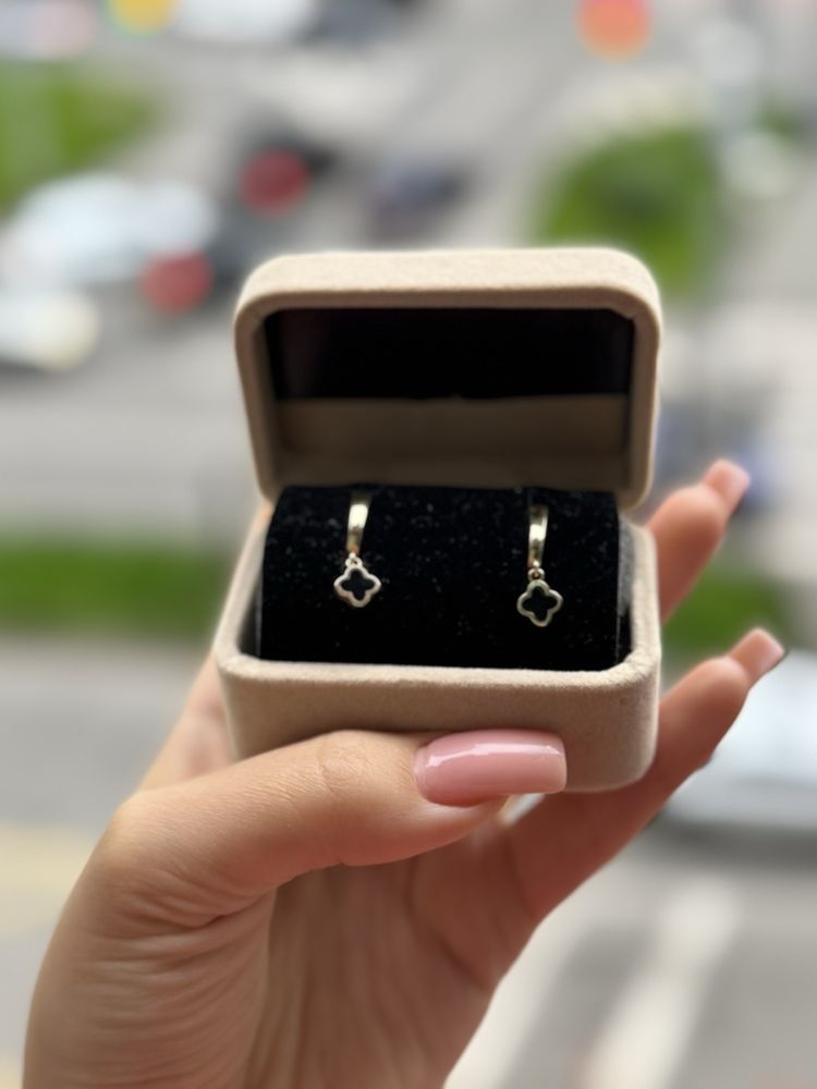Серьги золотые новые 585 проба,клевер