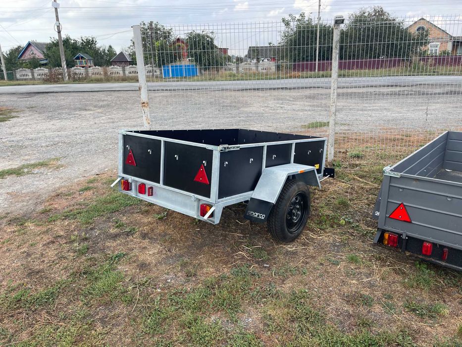 Причіп автомобільний