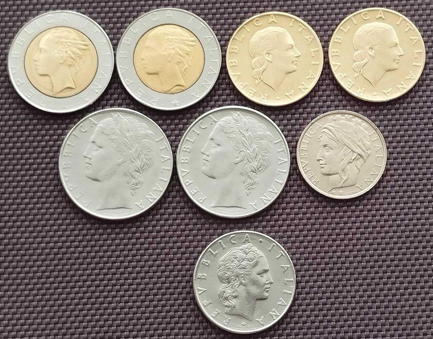 Колекція 8 монет Італії