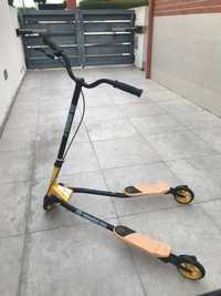 Trotinete tipo Trike