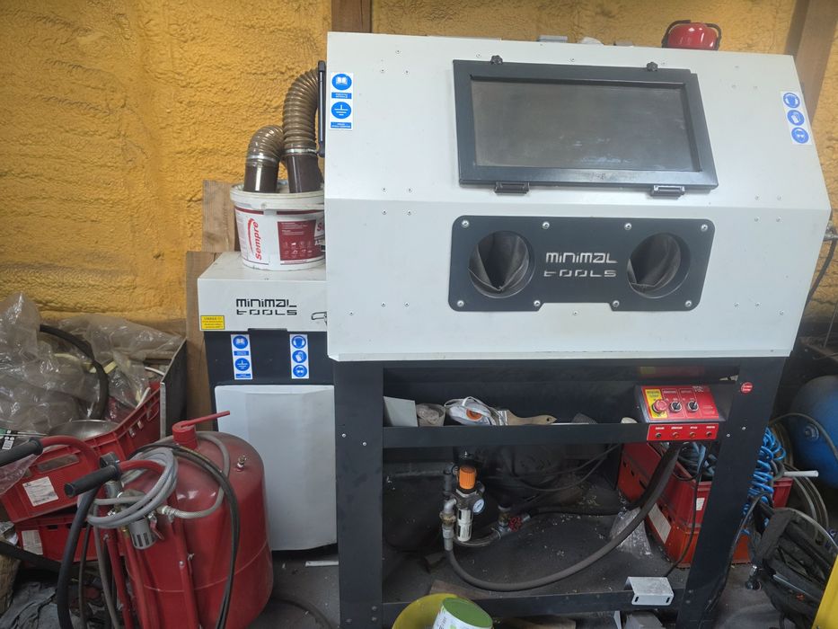 Piaskarka kabinowa kabina do piaskowania szkiełkowania pk 900 minimal