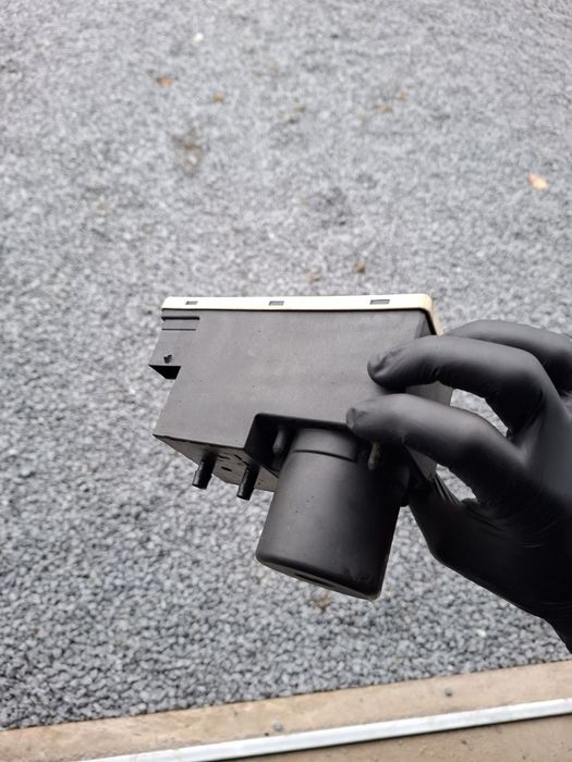 Pompka zamka Centralnego Audi A3 8L