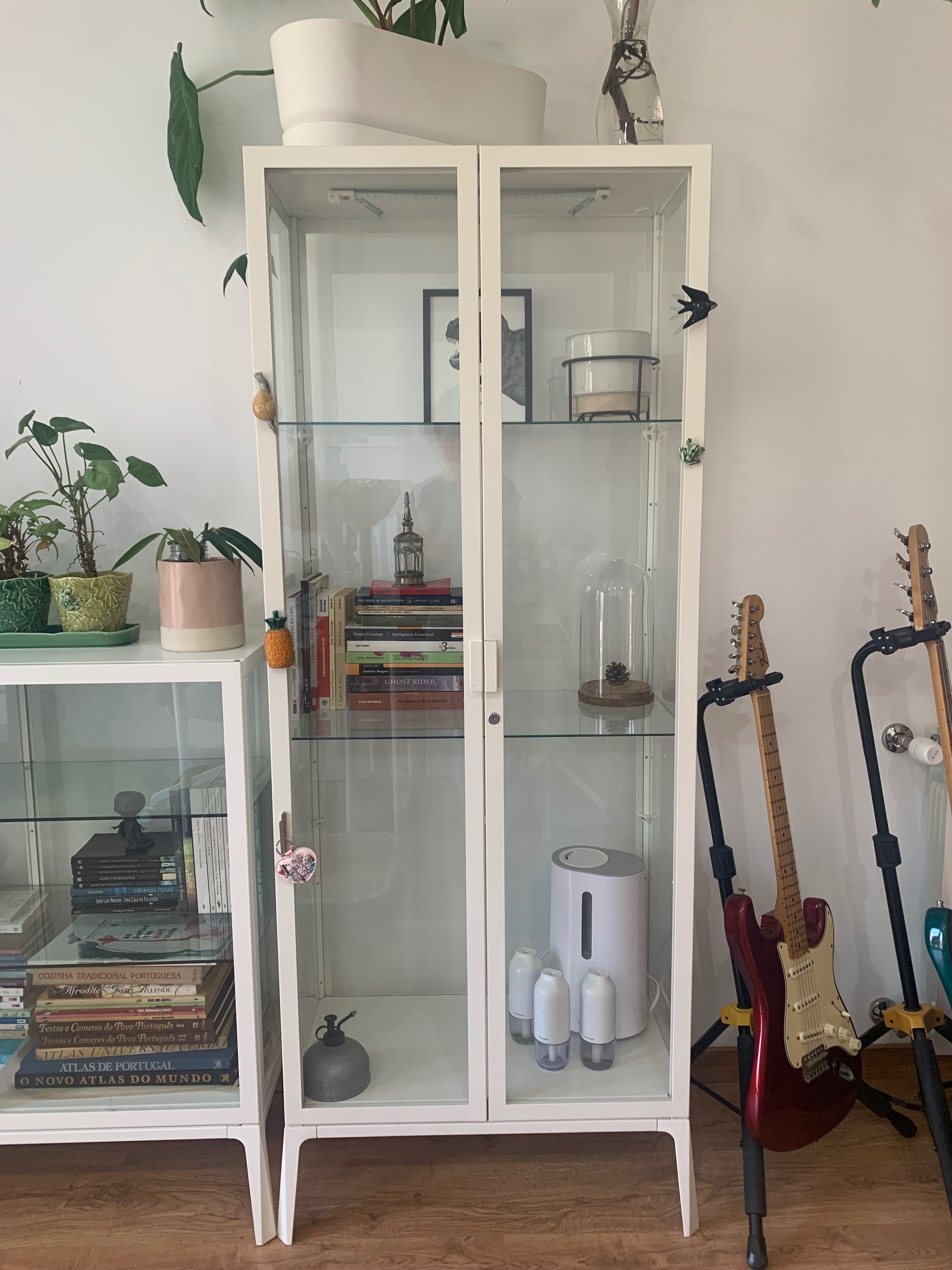 Vitrine Ikea, MILSBO 73x175 cm
