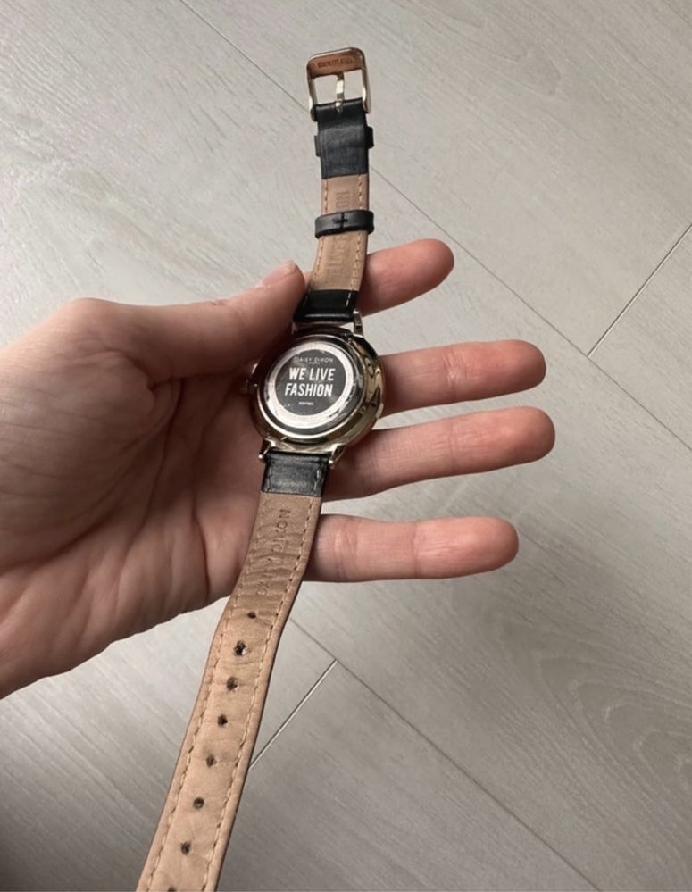 Zegarek Daisy Dixon z czarnym skórzanym paskiem