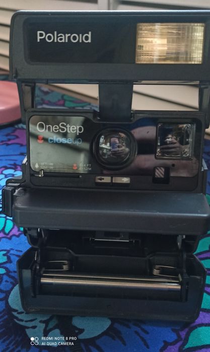 Винтажная моментальная камера Polaroid 636 Closeup