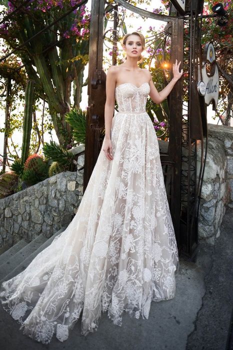 Весільна сукня бренду  Slanovskiу