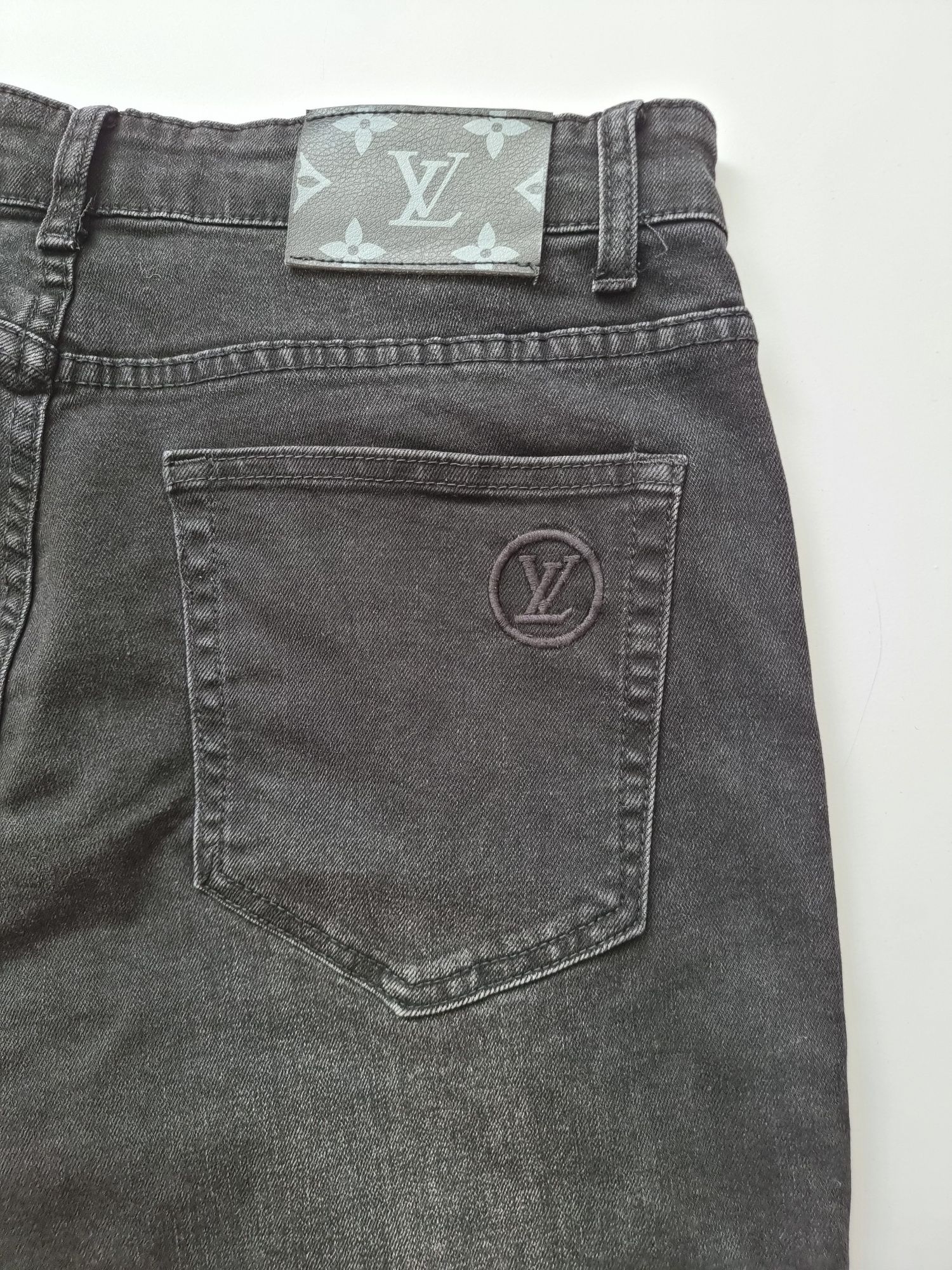 Louis Vuitton джинси 34р 50-52р