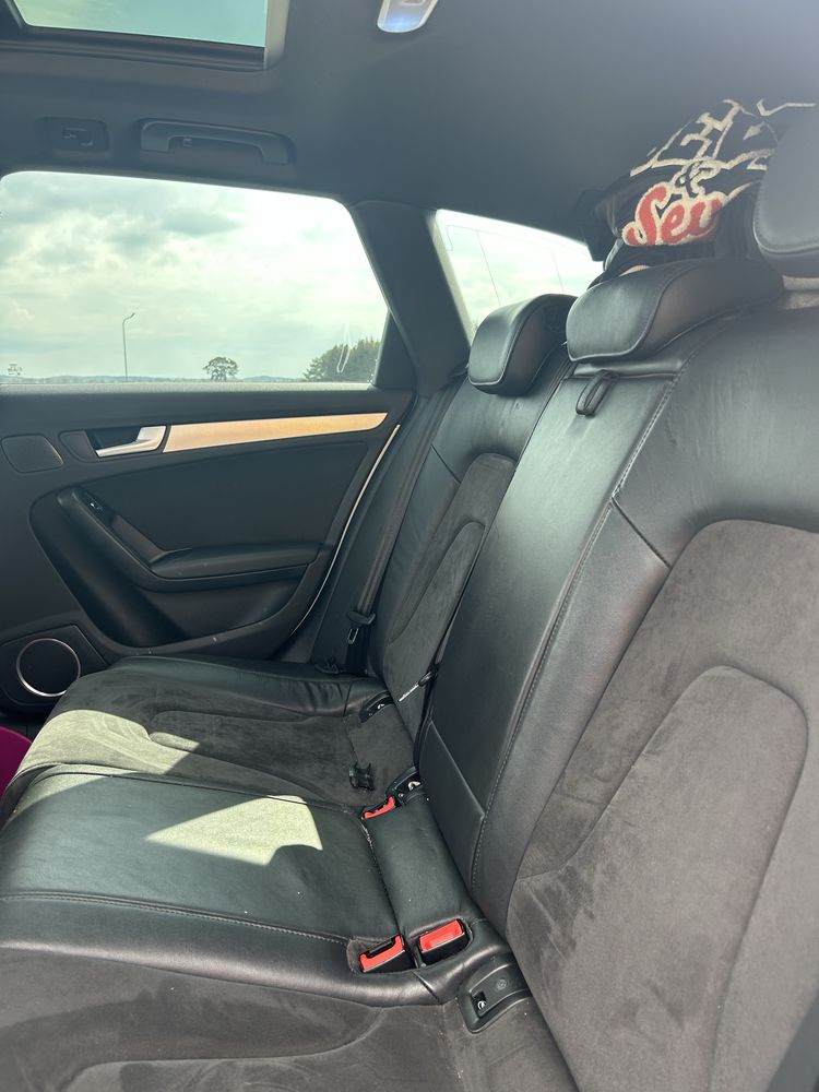 AUDI A4 B8 2015r 2.0 tdi 150km