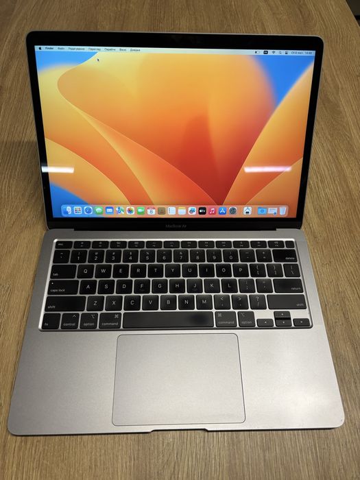 Macbook Air 2020року, чудовий бюджетний, новий акумолятор