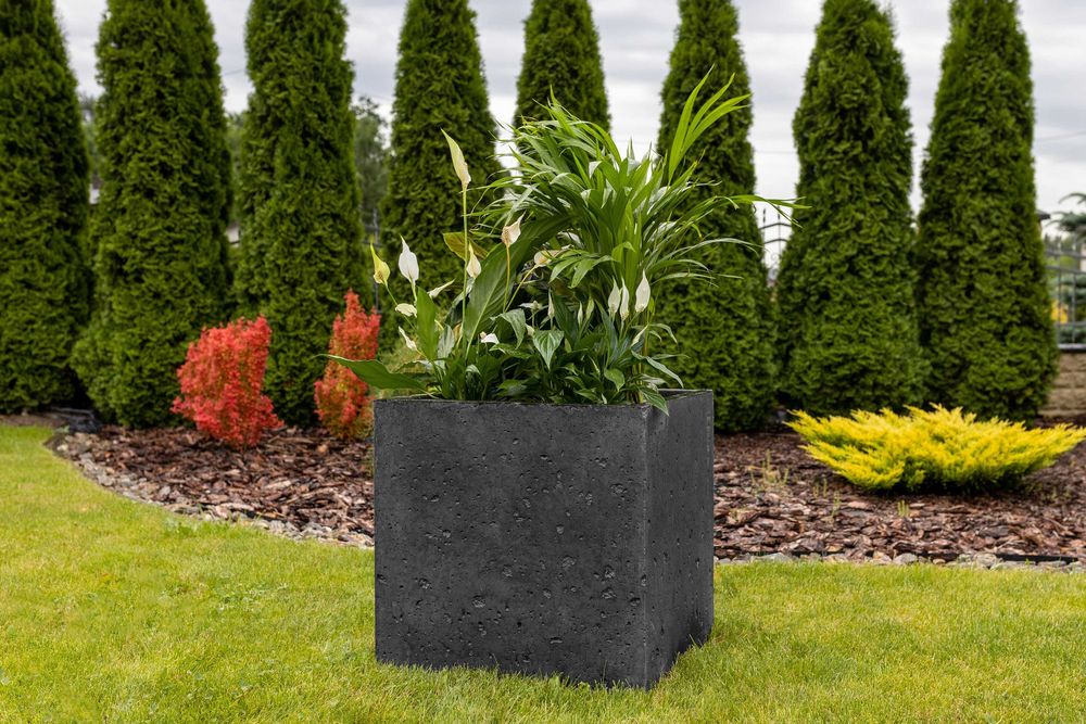 Donice tarasowe ogrodowe,  Donica beton architektoniczny, Wazon