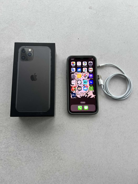 IPhone 11 Pro Space Gray, pudełko, kabel