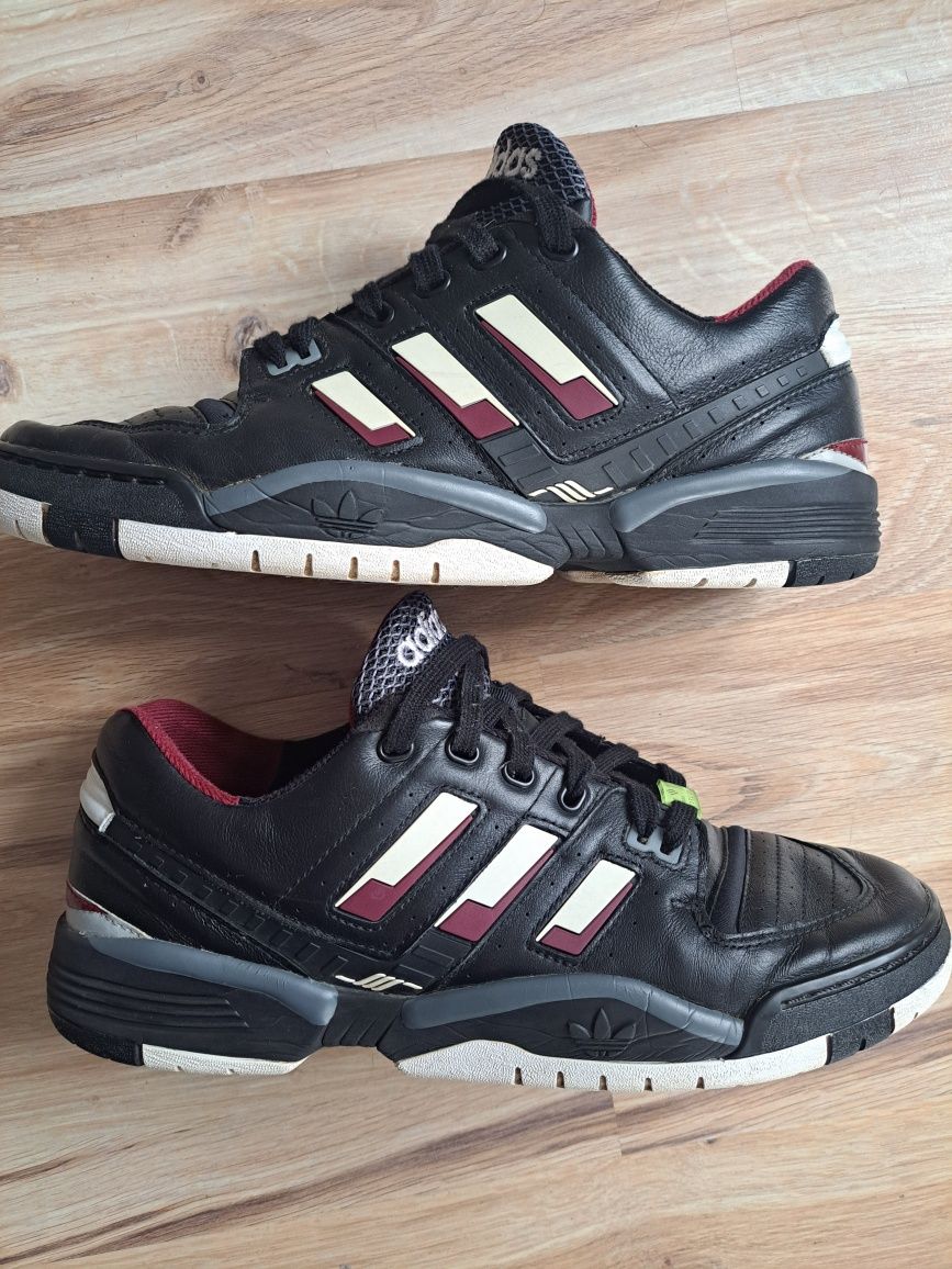 Adidas TORSION 42 (26-26,5) skóra