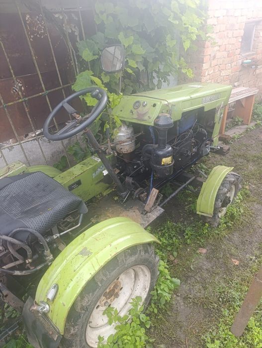Продам трактор ціна договірна