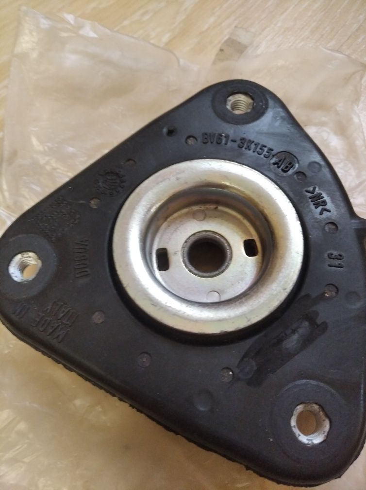 Опора стійки SACHS 802573 на Ford Focus 3