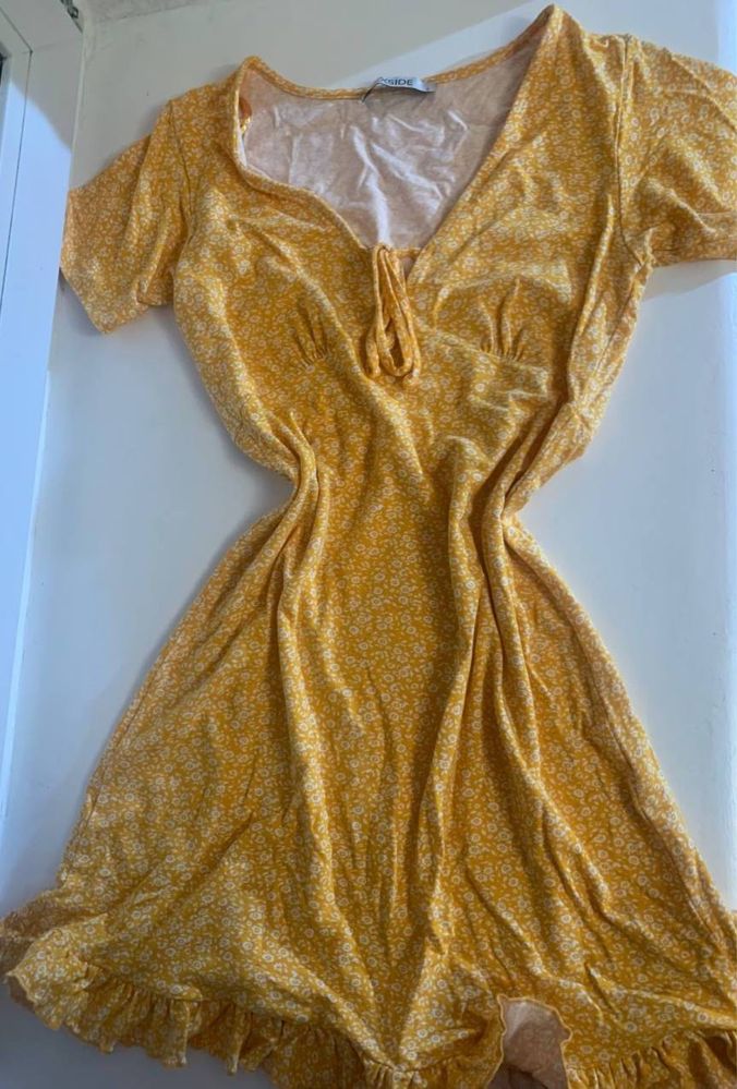 летнее платье сарафан короткое желтоголов цвета