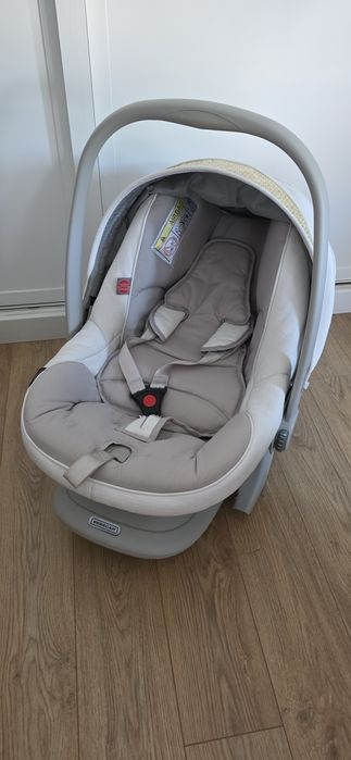 Carrinho de bebé Bébécar edição limitada