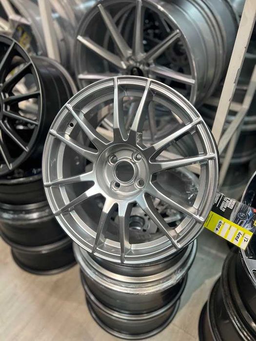 jantes 17 4x100 oz ultrallegera originais