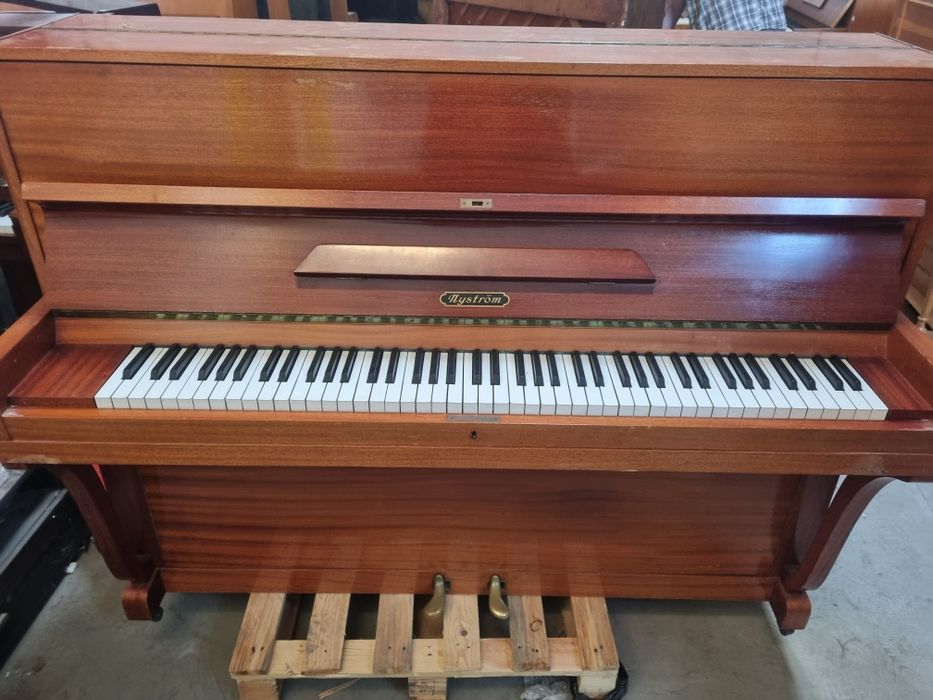 Pianino Nystrom nastrojone transport
