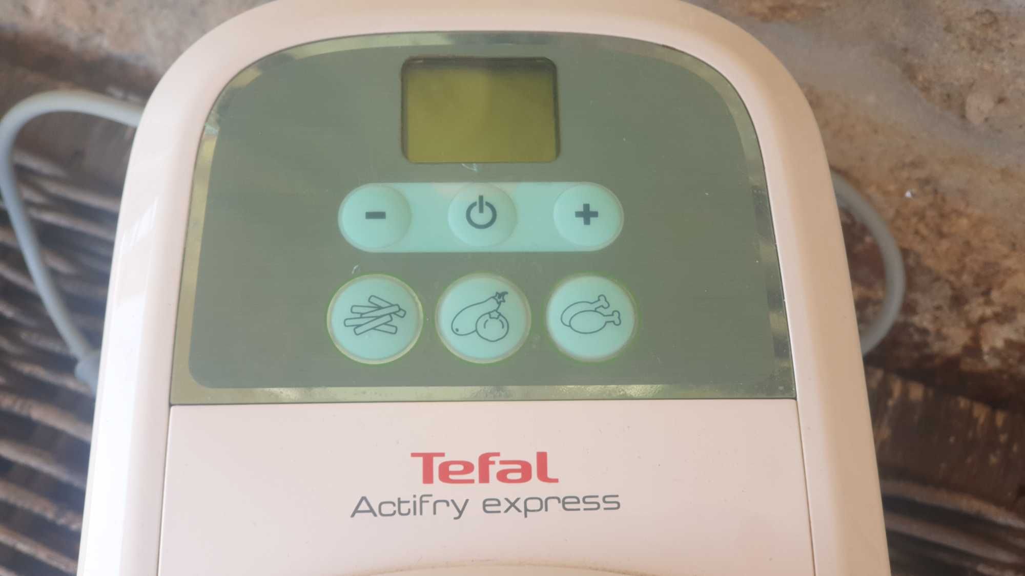 Fritadeira Tefal Actifry Express como nova.