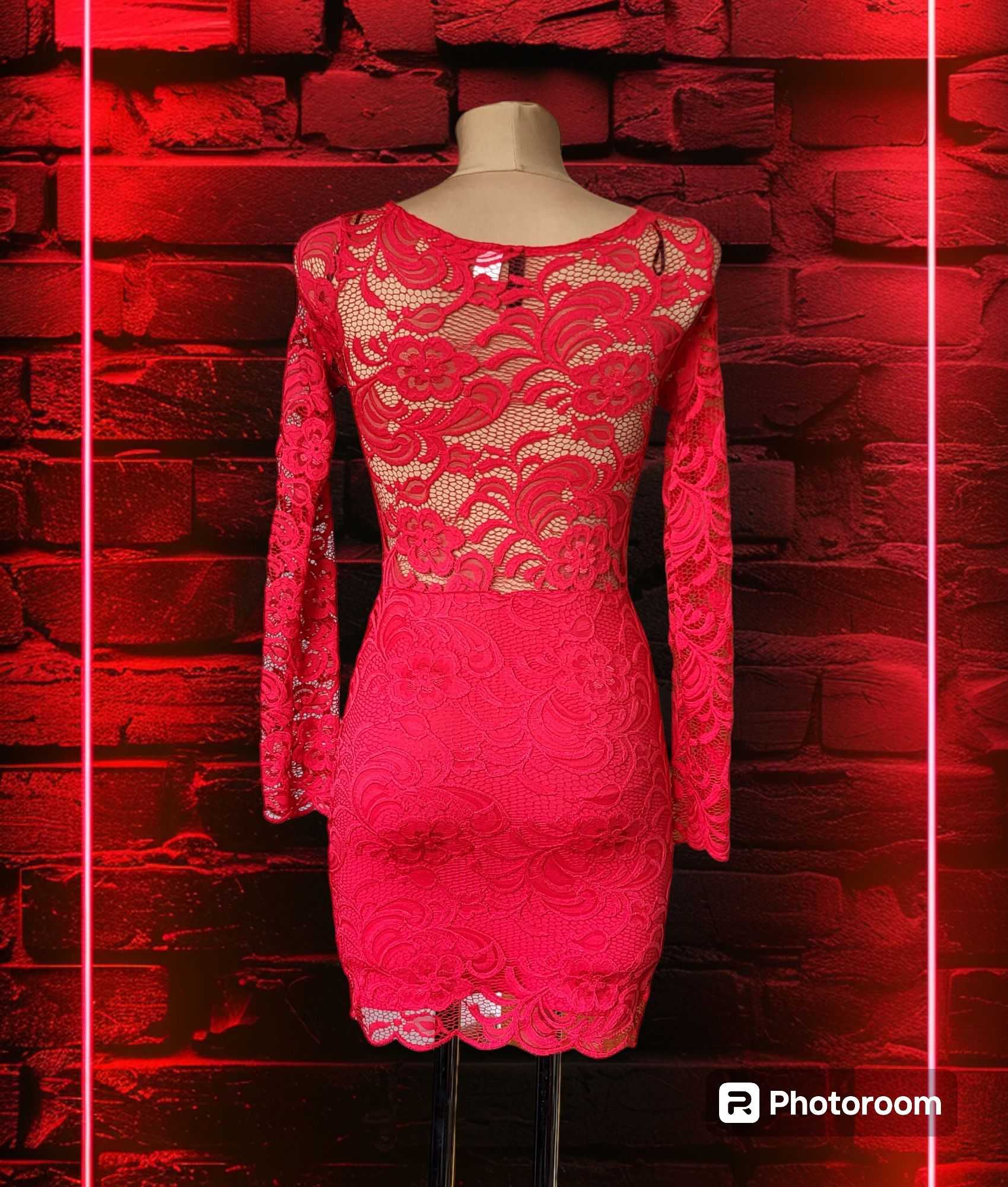 (XS/34) Czerwona koronkowa sukienka