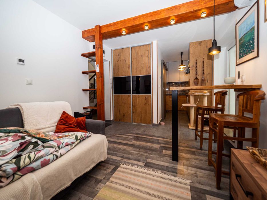 Niezwykła kawalerka z Tarasem/ Dąbska/ bez czynszu adm/ od 1 grudnia