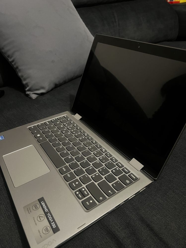 Portátil LENOVO IdeaPad