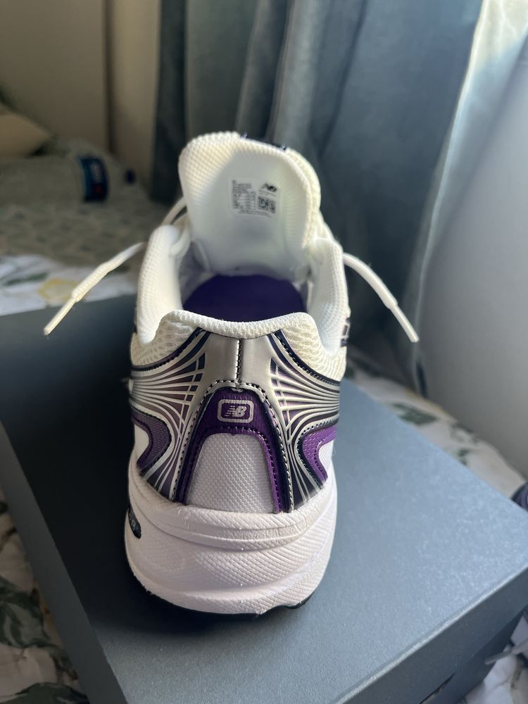 New balance 740 roxos