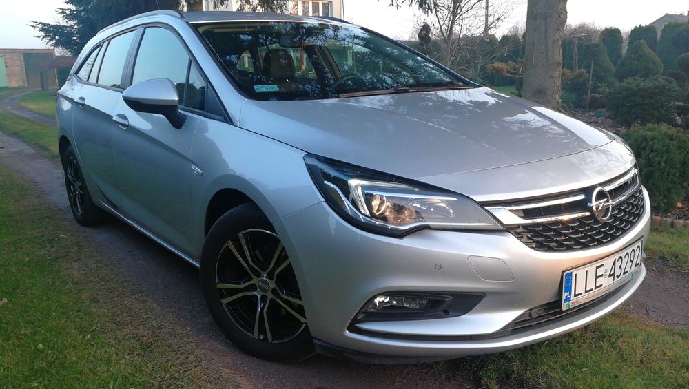 Opel Astra K 1,6 CDTI 2019r. zadbany ekonomiczny. Przebieg 49700 km.