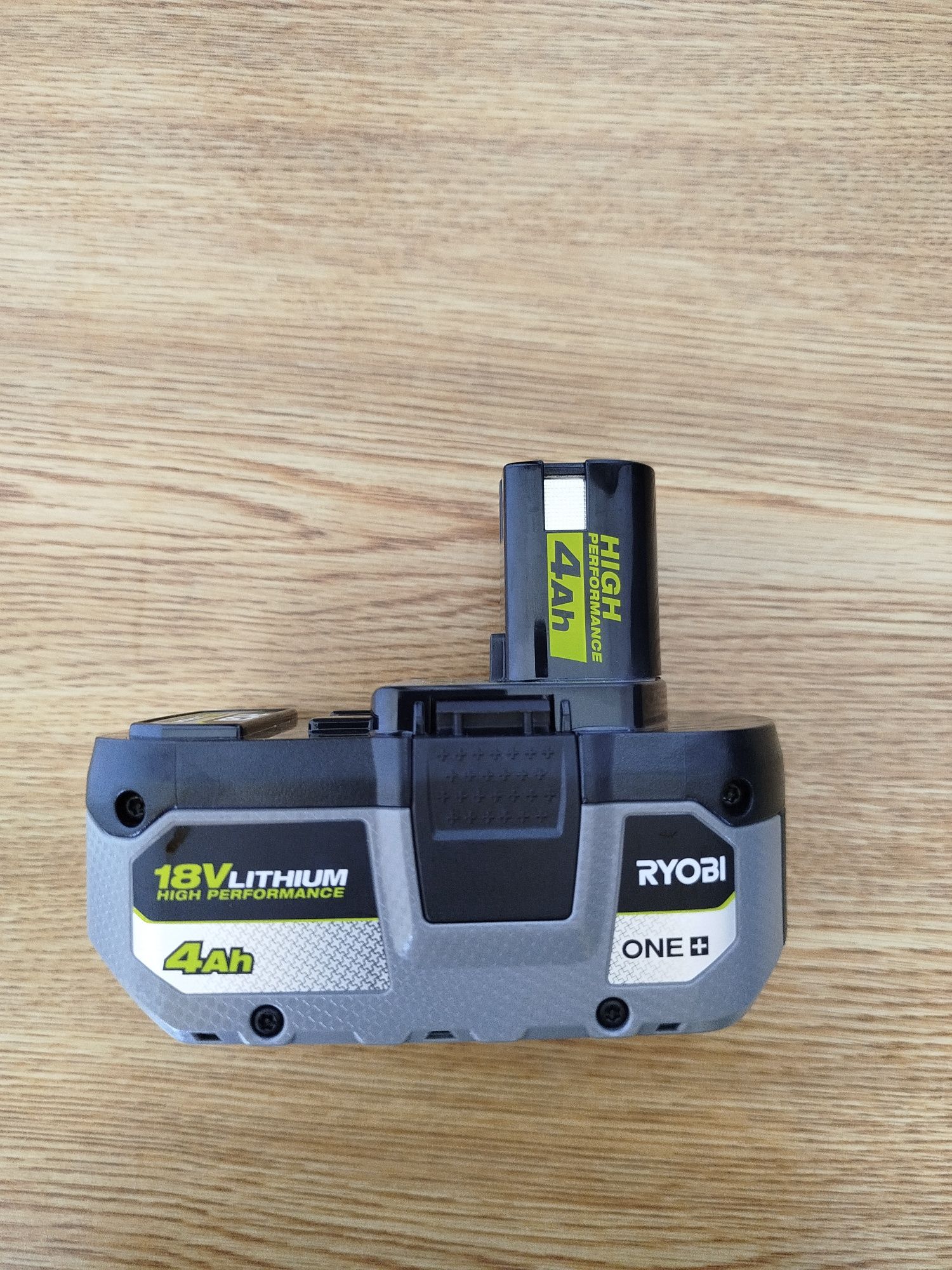 Аккумулятор Ryobi One+ High Performance 4 ач