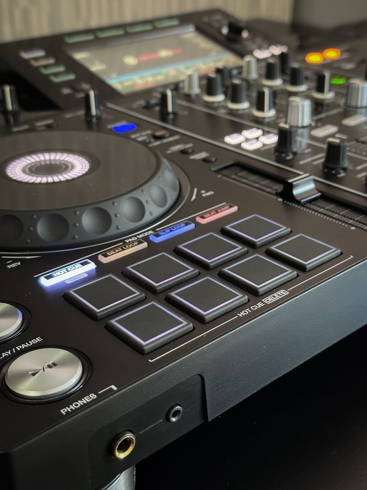 Pioneer XDJ-RX2