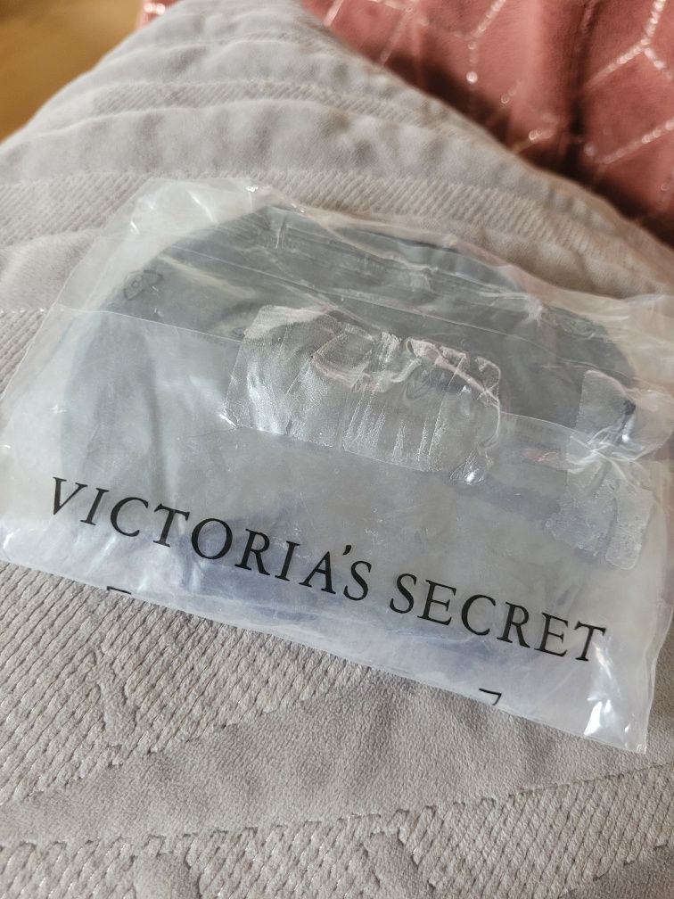 Victoria's Secret majtki czarne M