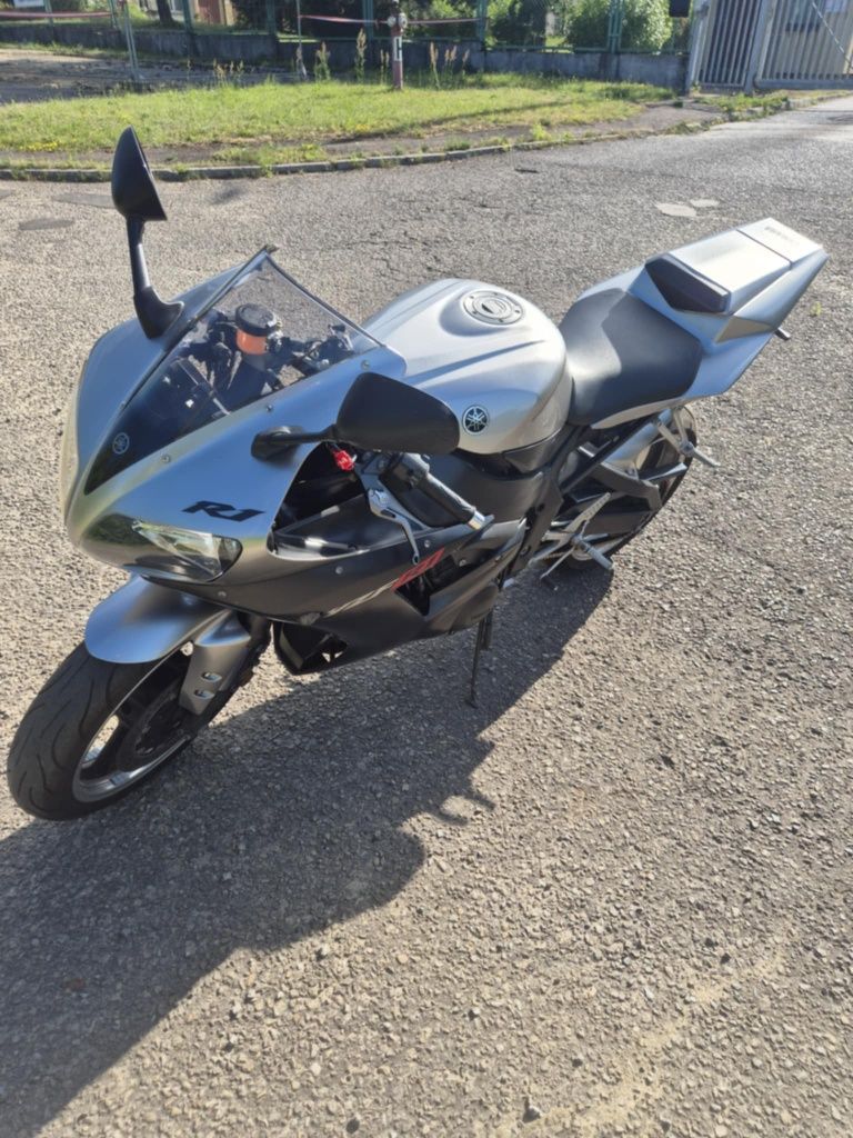 Yamaha R1 rn09  sprzedam