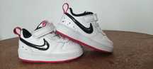 Buty sportowe NIKE dla chłopca rozmiar 21