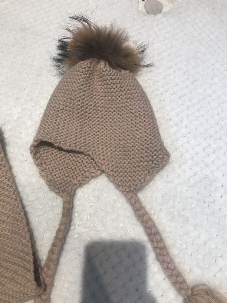 Czapka i szalik 86-98 wełna cienki wiosna beżowy, naturalny pompon lis