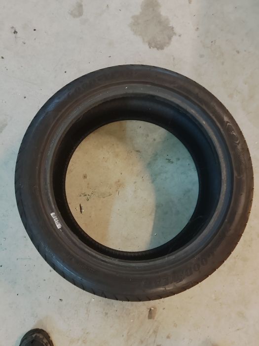 Pneu googyear 225/45R17 semi novo