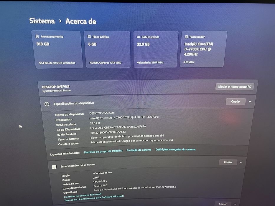 Setup gaming completo! Pc+2 monitores, rato, teclado, fones, comando..