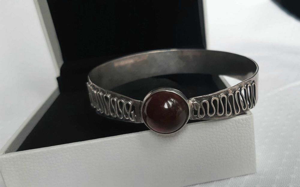 Srebrna bransoletka Rytosztuka Poznań z bursztynem. PRL.