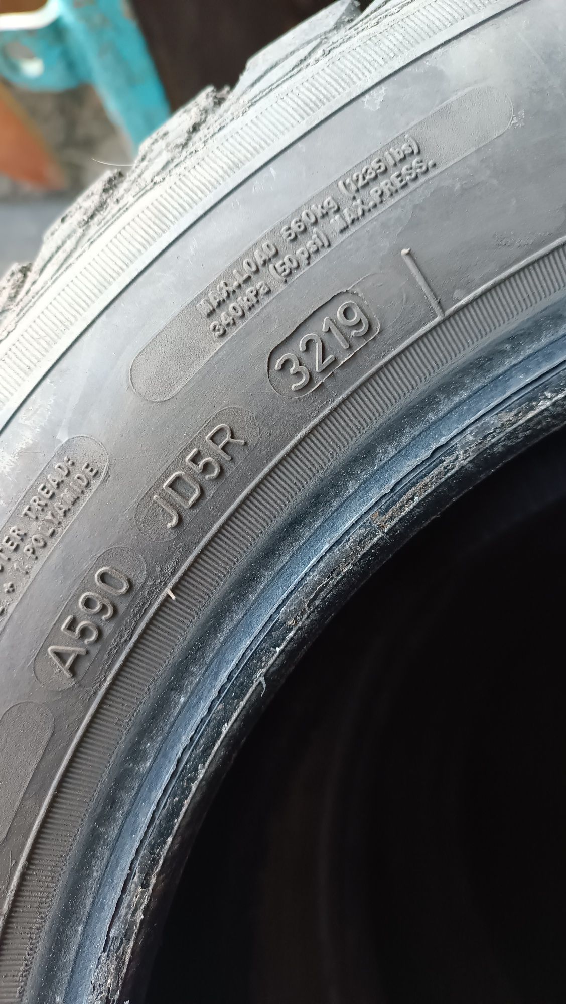 Зимние шины Sava Eskimo Stud 185/60 R15  (шип)