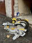Ukośnica DeWalt DWS780-QS