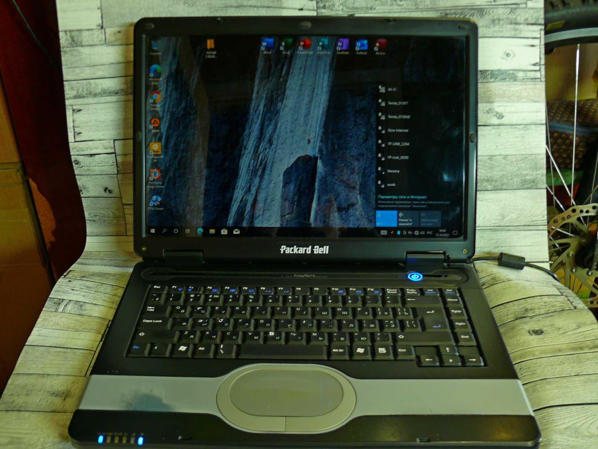 Ноутбук Packard Bell 15" 2gb Windows 10 HDD 80gb Wi-fi Bluetooth