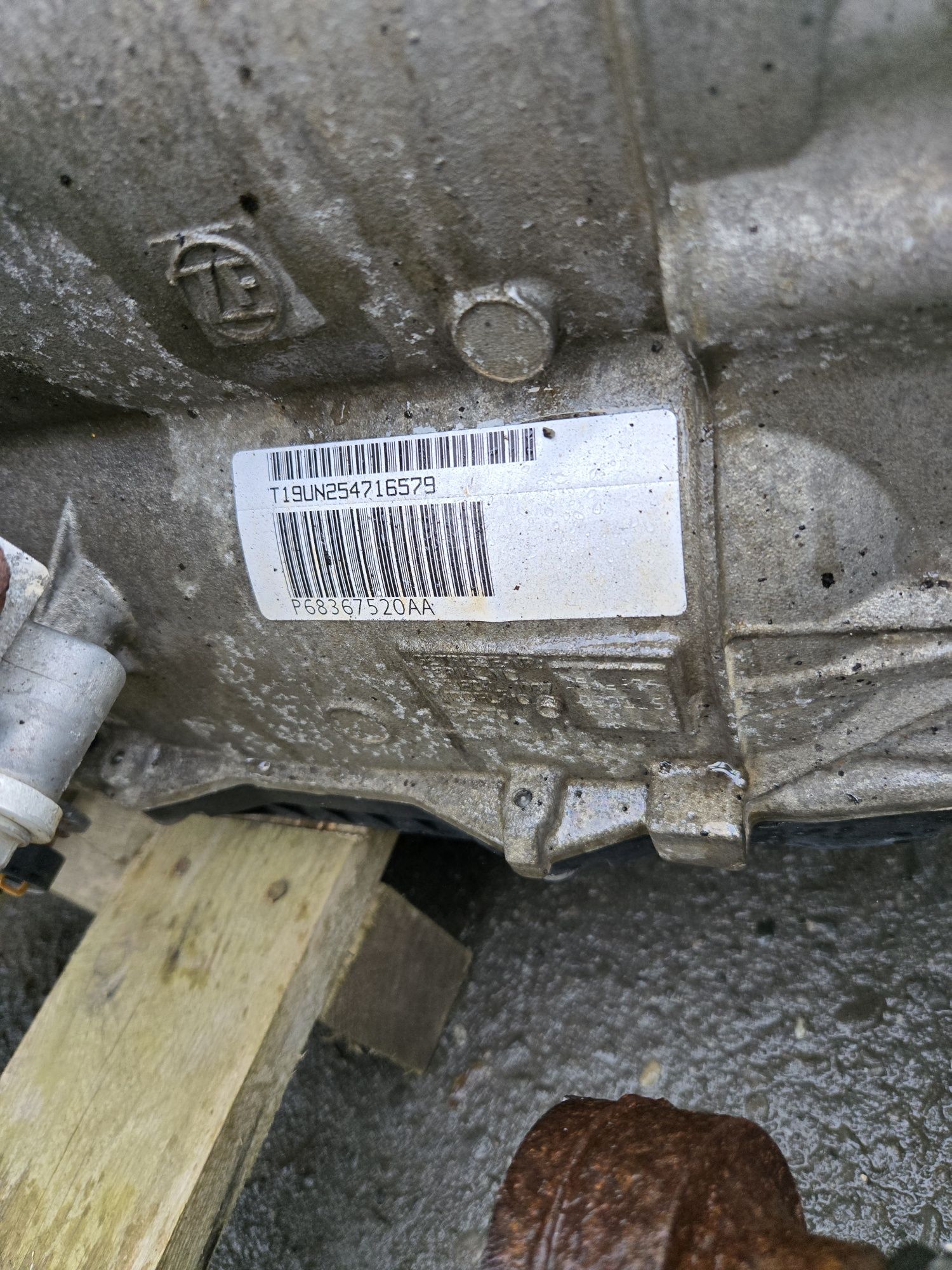Skrzynia biegow dodge ram 5.7 kompletna bez reduktora 2018r