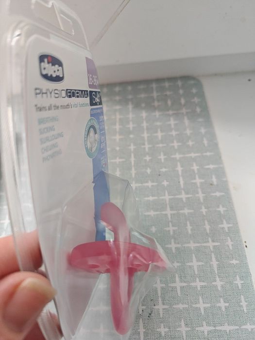 Силіконова пустушка Chicco Physio Soft (від 16 до 36 місяців, рожева).