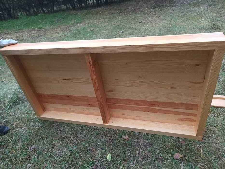 Schody sosnowe do własnego montażu