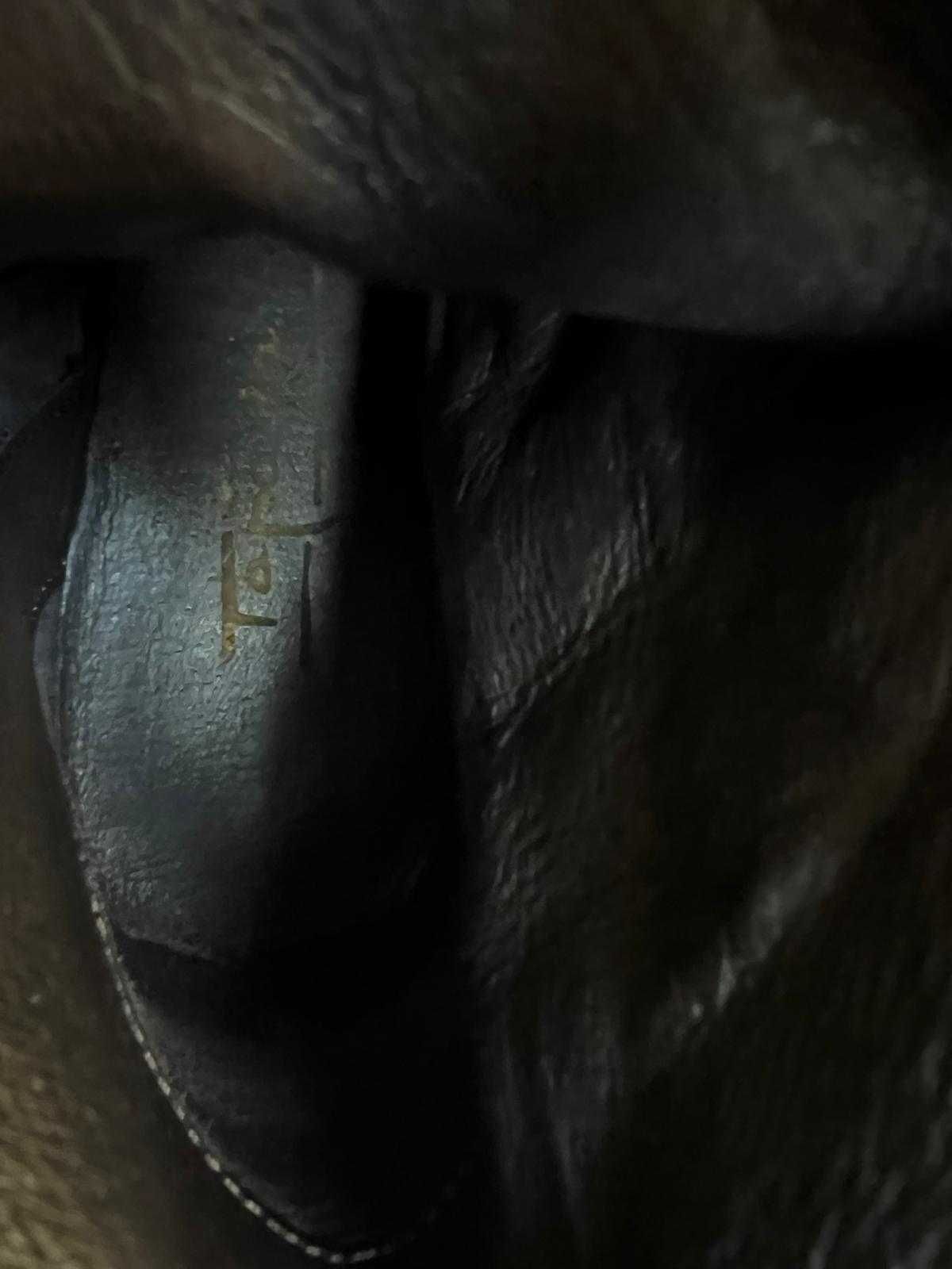Botins em pele castanhos bronze Tapadas